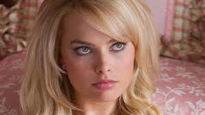 Her mother, sarie kessler, is a physiotherapist, and her father, is doug robbie.she comes from a family of four children, having two brothers and one sister. Margot Robbie Reveals Injuries Suffered When Shooting Wolf Of Wall Street Sex Scene Marca
