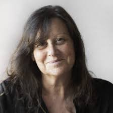 PALABRAS DE ALEGRÍA #42 La frase de hoy la pronunció el autor de "El mundo  de Sofía" en una entrevista en Barcelona, cuando le preguntaron: ¿te  consideras optimista o pesimista? Se declaró