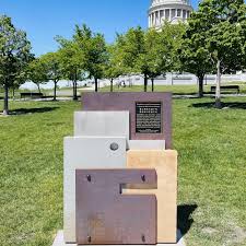 Monument at Utah State Capitol