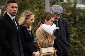 Contains a list of every episode with descriptions and original air dates. Love Island S Mike Thalassitis Killed Himself After Taking Cocaine And Leaving Tragic Notes To Family Daily Record