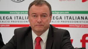 Walter Baumgartner: „Wir stehen hinter Tavecchio“