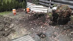Das Vierte Brennholzlagerregal Mit Solarkollektoren Fur Den Pool Wird Gebaut Um Das Brennholz Optimal Zu Lagern Habe Ich Im Garten Bereit Brennholz Pool Solar