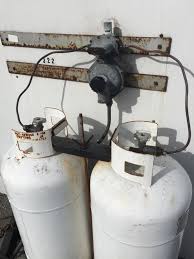 Dual 100 lb propane tank regulator. Mb Sturgis Propane Pigtail Stainless Overbraid Type 1 X 1 4 Male Inverted Flare 2 Mb Sturgis Propane 100833 24