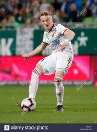 What does dvsc stand for? Budapest Ungarn 11 Mai Kevin Varga Der Dvsc Passt Den Ball In Die Ungarische Otp Bank