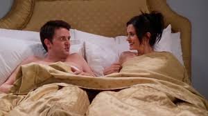 Chandler rolü matthew perry' nin olmadan önce, jon favreau ve jon cryer bu rol için friends prodüktörleri, rachel rolünü ilk olarak courteney cox'a teklif etmişler; Nbrdhpfkvkl5dm