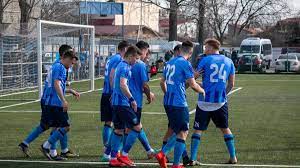 It shows all personal information about the players, including age, nationality, contract duration and current market value. Gsy Cghtwb0cem