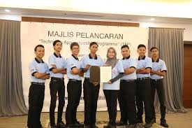 Hong leong bank began its operations in 1905 in kuching, sarawak, under the name of kwong lee mortgage & remittance company. Welcome To Hong Leong Yamaha Motor Hong Leong Yamaha Motor Launches Technician Apprenticeship Programme Tap