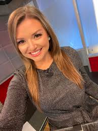 It's NYE!✨ Bringing a little sparkle to your TV this morning, as we count  down to 2025! 🎊