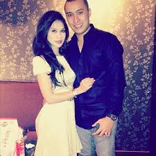 She has mixed blood of chinese and punjabi. Gambar Terbaru Anzalna Nasir Bersama Bakal Suami