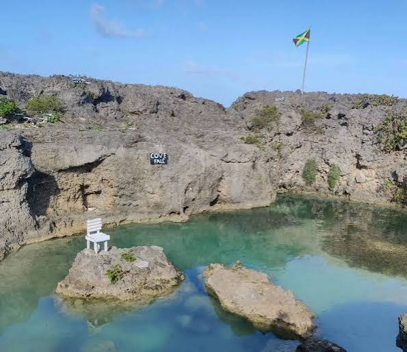 Turtle Bay Cove, Portland - Hopscotching Jamaica with KanCadi