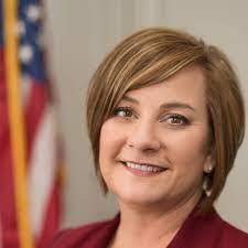 Heidi Snodgrass's Instagram, Twitter & Facebook