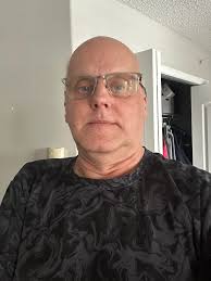 Hello am from Canada currently looking for anyone serious for a long term  relationship leading to marriage, please if interested kindly inbox admin 