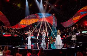 It is the third christmas album released by the group. Celtic Woman Home For Christmas Kpbs