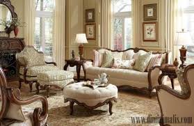 Jangan sampai ruang tamu sempit membuat hati anda sempit. Tips Mensiasati Ruang Tamu Sempit Ketika Keluarga Besar Datang