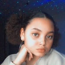 Mkyia Davis (@m_k_y_i_a)