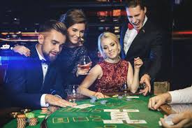 Dinner Party Spring Dinner Party Dinner Party Ideas Spring Party Party Ideas Dinner Ideas Themed Dinner Party D Casino Poker Casino Royale Theme