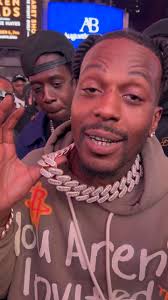 Ran into @sauce_walka102 one of the littest coming from Houston Texas rite  now💫🙌🏾🥶. Drip or Drown!!!, #nycfashion #saucewalka #viral  #theghettorickj #outfits #style #fashion #singer #artist