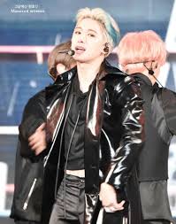 Pin By Rose Sinclair On Lee Hoseok Fashion Leather Jacket Punk