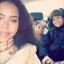 Rochelle Pugh's Instagram, Twitter & Facebook