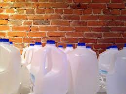 How Much Does A Gallon Of Water Weigh Easy Calculation