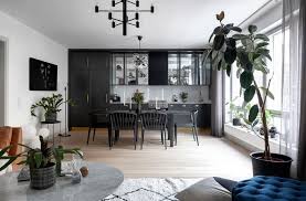 Adolf Fredriks Kyrkogatan 3 61 Kvm 2 Rok Styling Scandinavianhomes Maklare Ph In 2020 Home Decor One Wall Kitchen Scandinavian Decor