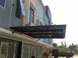 Struktur rangka menggunakan frame holo besi 100 x 100 dan rangka tengah holo besi 50 x 100. 10 Model Kanopi Baja Ringan Untuk Garasi Rumah Inspirasi Terbaik