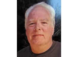 Lee Chapin's Instagram, Twitter & Facebook