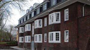 Theodor fliedners gründung der kaiserswerther (heute stadt düsseldorf) diakonissenanstalt war wegweisend für das moderne verständnis von krankenpflege und diakonie. Denkmalgeschutztes Seniorenheim Wird Zu Apartmenthaus Fur Studenten Dortmund