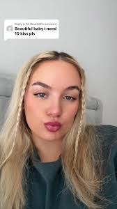 Maria Lutton's Instagram, Twitter & Facebook