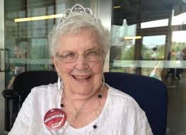 Volunteer, almost 94, shares the joy she finds at Como conservatory