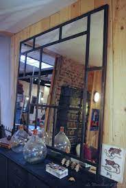 Un miroir géant comme une fenêtre ouverte sur l'extérieur, style atelier et factory. Miroir Industriel N 020 Miroir Style Industriel Miroir Industriel Miroir Industriel Rectangulaire