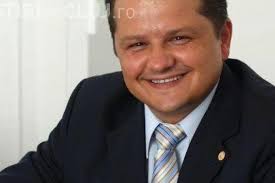 Cei mai bogati romani 2019 topul celor mai bogati oameni de afaceri romani ii plaseaza pe fratii dragos si adrian paval, patronii cei mai bogati romani 2019 dedeman, pe locul secund, cu o avere de 7,5 miliarde de lei, cu 200 de milioane de lei mai putin decat cel mai bogat om de afaceri roman cei mai bogati romani 2019 www.worldwebdesign.org. Topul Forbes Stiri De Cluj