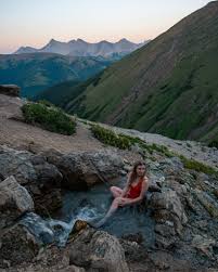 The Mist Mountain Hot Springs In Kananaskis - Elite Jetsetter