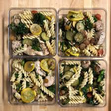 When the chicken chunks are good to go my husband made this to meal prep before we both worked night shifts and it turned out great! My Very First Meal Prep Garlic Chicken And Veggie Pasta Mealprepsunday