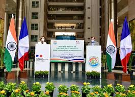 The dutch national flag is composed of three coloured bands in the order: French Embassy In India Ambassade De France En Inde Facebook