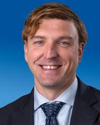 UK King's Daughters is pleased to welcome neurosurgeon Evin Guilliams,  D.O., to KDMS Neurosurgical Specialists, the practice of Jordan Synkowski,  D.O., Dani Hall, DNP, APRN, and Andrea Seago, PA-C. Dr. Guilliams earned