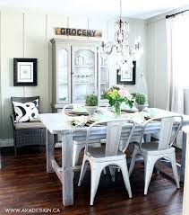 Elements of the cottage style: Cottage Farmhouse Dining Room Progress