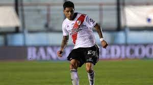 El mediocampista firmó hasta junio de 2023. Enzo Perez The Fan Who Enjoys His Last Years At River Ruetir