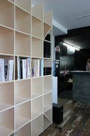 渋谷区の広告代理店オフィス 3 shelves record rack shelving