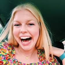 Catalina Uriarte (@CatalinaMariah)