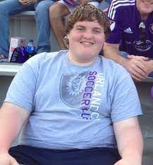 Behind the board, the face of dream was covered under the same smiley. Ffv9nyioposl7m