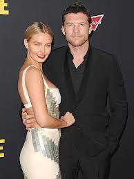 Lara worthington's complete guide to where she shops, exercises and has her beauty treatments. Sam Worthington Wedding Details Revealed By Wife Lara Bingle People Com