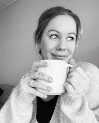 🎅🏼🎄🎅🏼🎄 London Town Bus is the Christmas colour ❤️ @maskscara_official  #nails #nailsnailsnails #geloverlay #rubberbase #rednails #rednailslove  #nailstagram #nailsonfleek #capetown