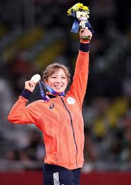 Jun 14, 2021 · 女子レスリングで東京オリンピックに姉妹で出場する川井梨沙子・川井友香子選手の、家族についてまとめました。川井梨沙子・川井友香子選手の家族構成は、父親、母親、梨沙子さん、友香子さん、2人の妹の優梨子さんの5人ですが、なんと、. A7aue3rszoew8m