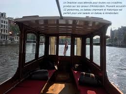 Le Delphine Un Petit Bateau Charmant Et Historique Pouvant Accueillir 12 Personnes Ce Bateau Est Parfait Pour Une Croisiere Amsterdam Location Bateau Bateaux