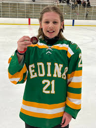 YHH على X: "SQUIRTACULAR 2022 SQTB Edina Green defeats Eagan 6-3 to advance  to the Bronze Chip. POTG Colton Bang collected 1G,1A in the Hornets' win.  #TheSquirtacular22 #YHH https://t.co/0Qy8Vj4isp"