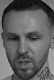 How to Escape the 9-5- Dont do more than the job demands and use that extra  time to work