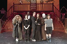 Das prall gefüllte und vielfältige programm der kommenden spielzeit wurde auf der heutigen pressekonferenz von intendant daniel klajner und chefdramaturgin dr. South Kingstown Hs Theater Group Readies For Production Of The Addams Family Arts Living Independentri Com