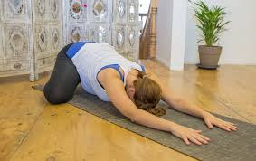 The cat pose (marjaryasana) in yoga stretches and strengthens your spine to help improve your posture and balance. 7 Simple Pregnancy Yoga Poses You Can Practice At Home The Nesting Place