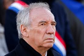 Mort de Jean-Marie Le Pen : "des polémiques, sérieusement ? La honte", très  critiqué après un tweet, François Bayrou se défend